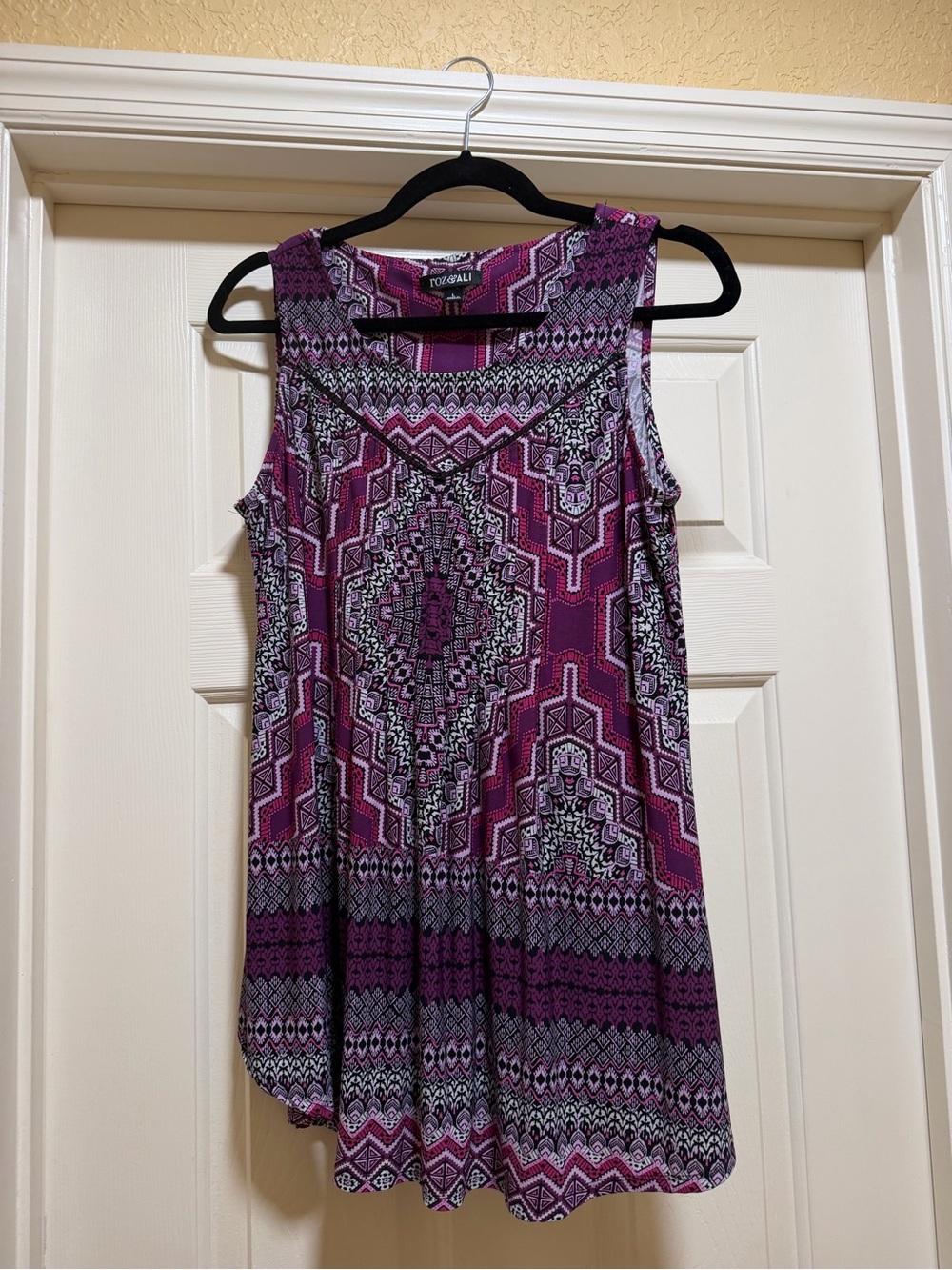 Roz & Ali Purple Patterned Sleeveless Tank